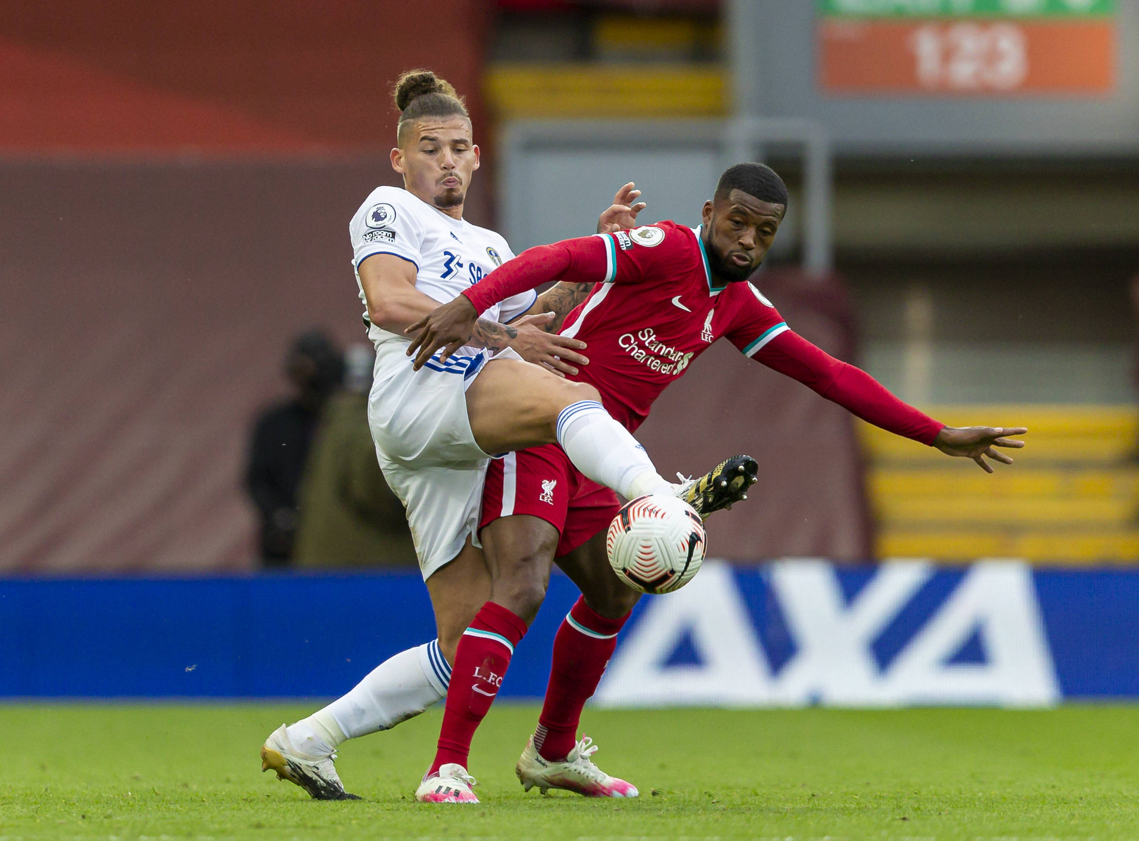 并特别在图 并特别在图